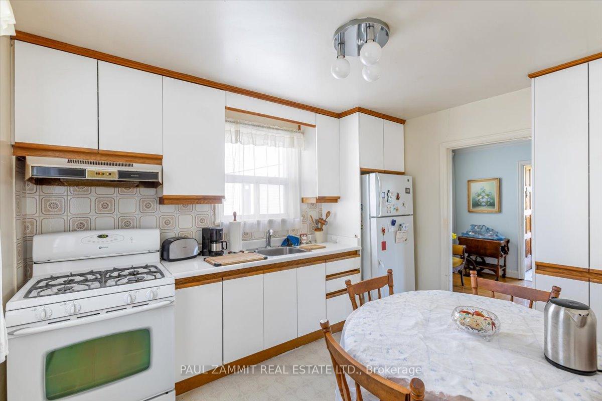 Photo 18 of 106 Highland Park Boulevard, Markham, Grandview — HOMEH