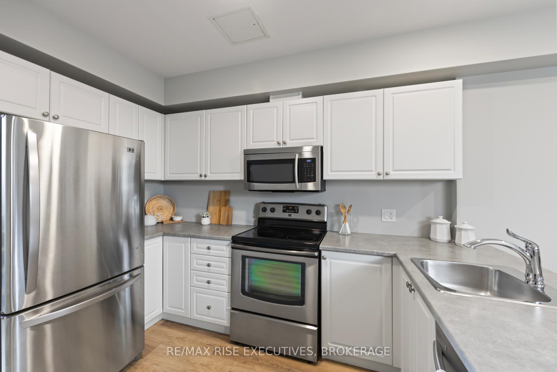 Photo 32 of 941 Edward Riley Drive, Kingston, City Northwest — HOMEH