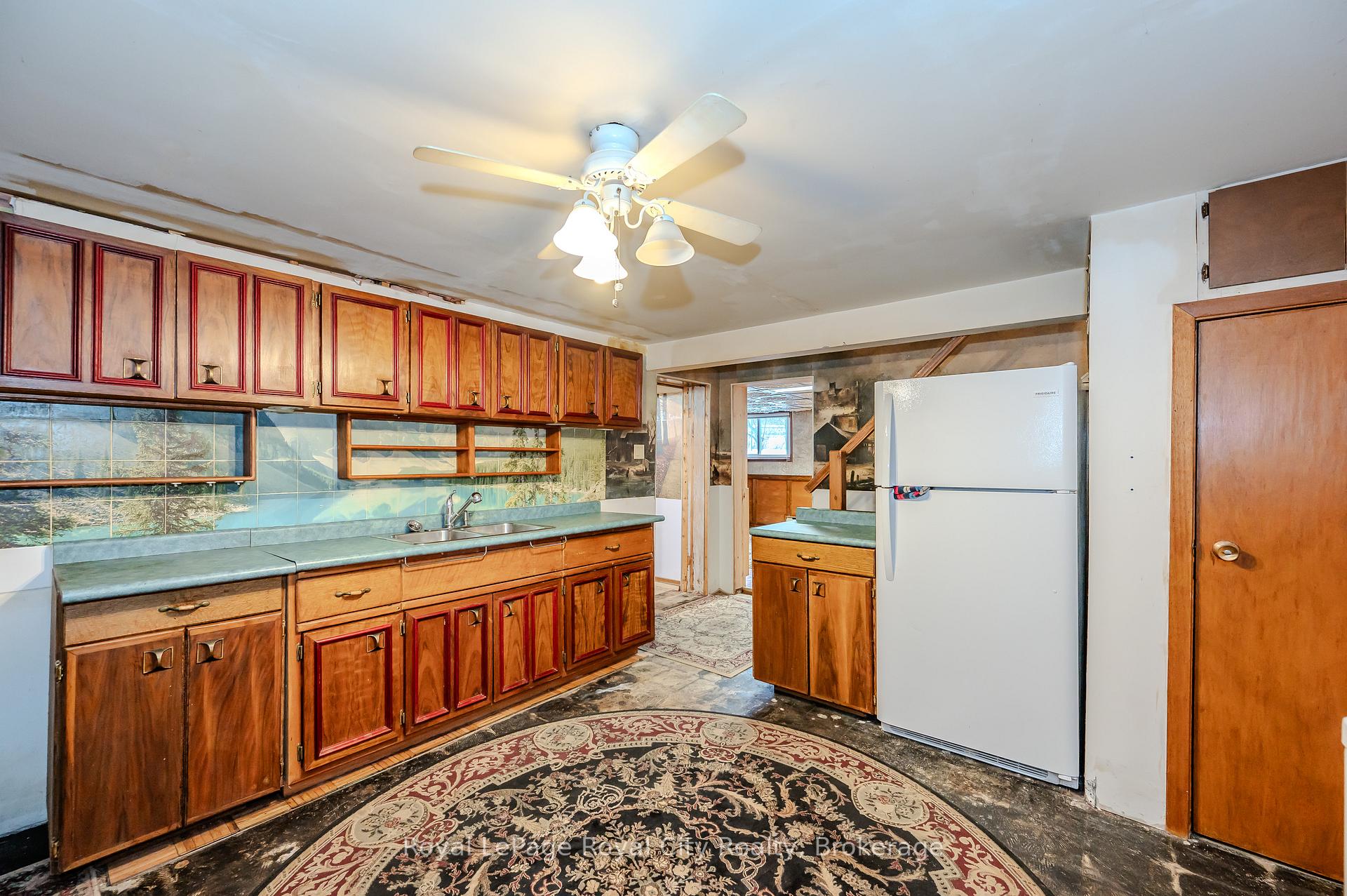 Photo 25 of 100 Boniface Avenue, Kitchener — HOMEH