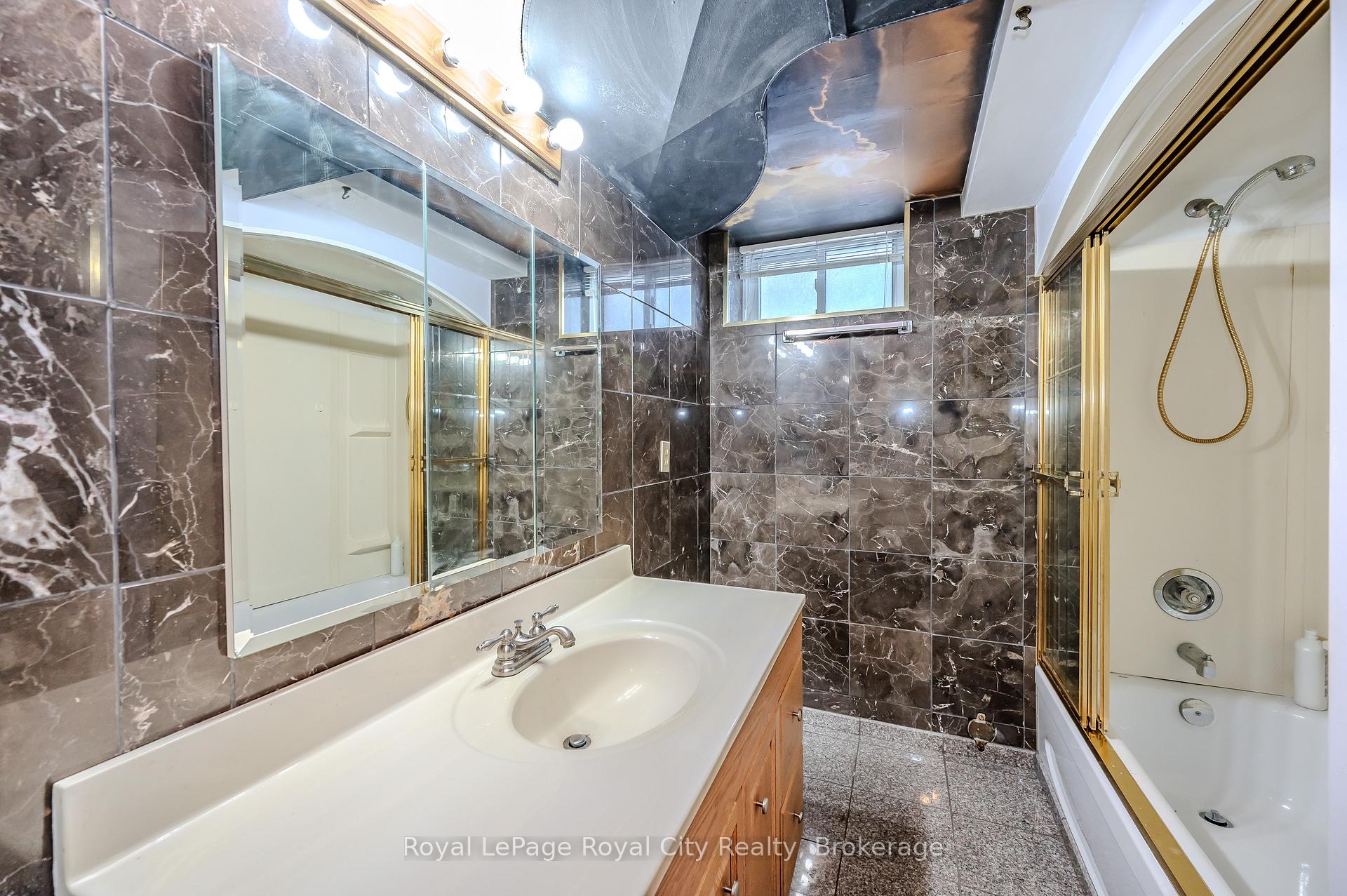 Photo 29 of 100 Boniface Avenue, Kitchener — HOMEH