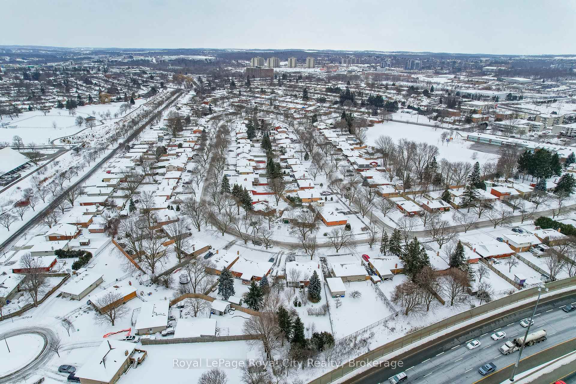 Photo 37 of 100 Boniface Avenue, Kitchener — HOMEH