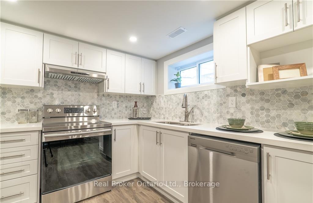 Photo 5 of Unit Lower Unit, 832 Brucedale Avenue E, Hamilton, Sunninghill — HOMEH