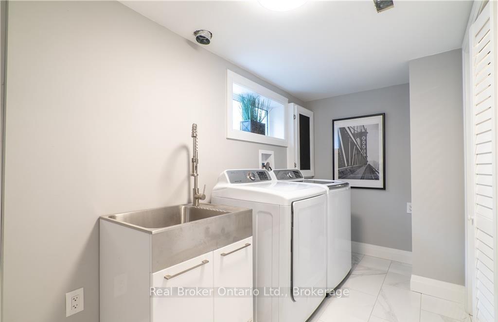 Photo 17 of Unit Lower Unit, 832 Brucedale Avenue E, Hamilton, Sunninghill — HOMEH