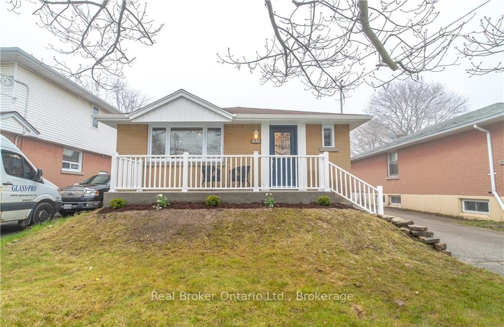 Photo 18 of Unit Lower Unit, 832 Brucedale Avenue E, Hamilton, Sunninghill — HOMEH