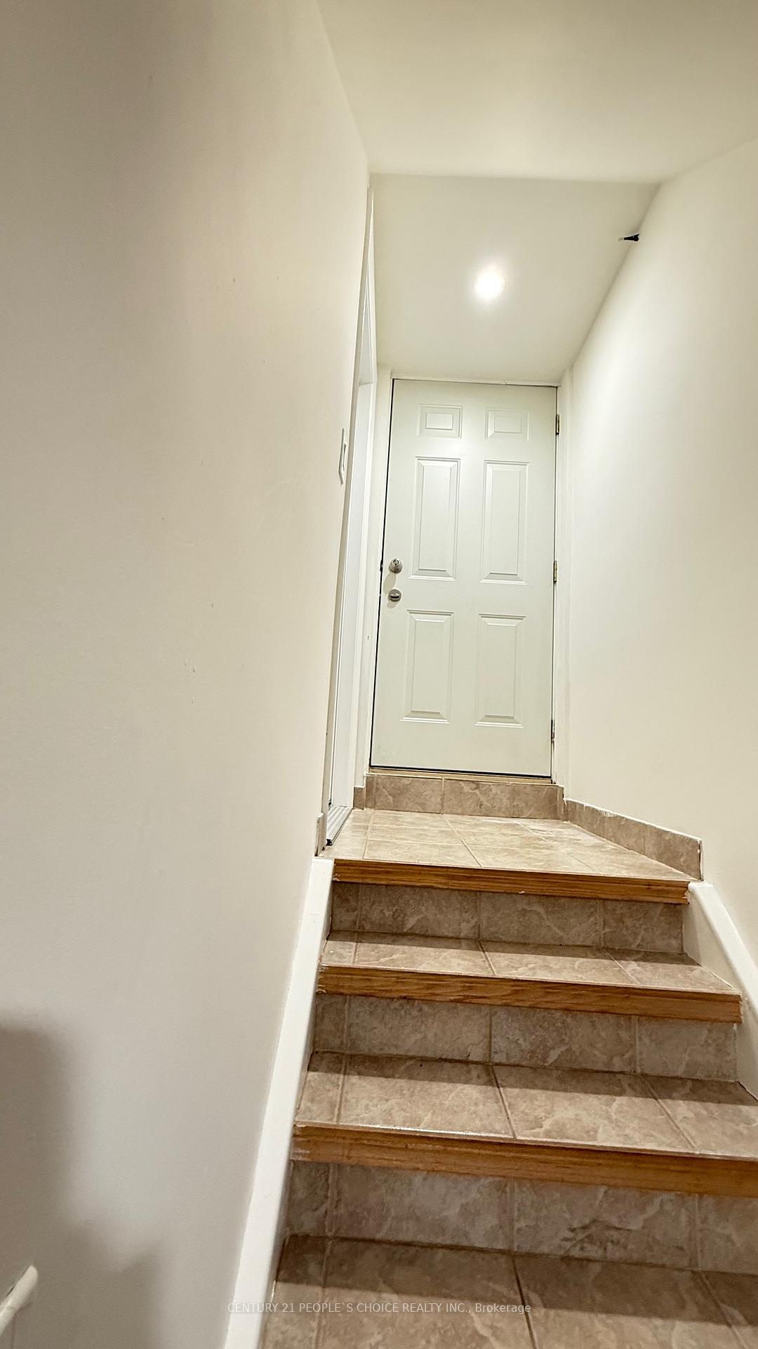 Front of Unit Bsmt, 16 Wingrove Street