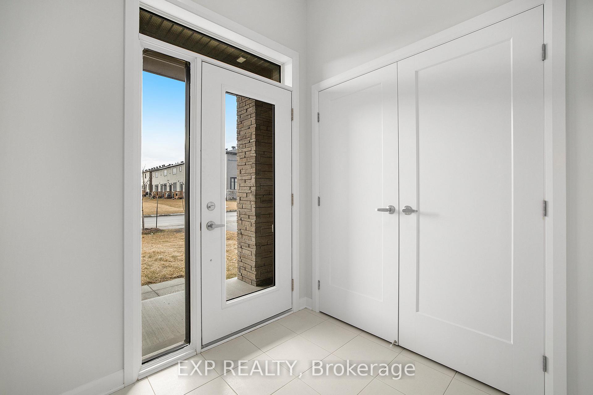 Photo 2 of 429 Silicon Way, Ottawa, Kanata - Morgan's Grant/South March — HOMEH