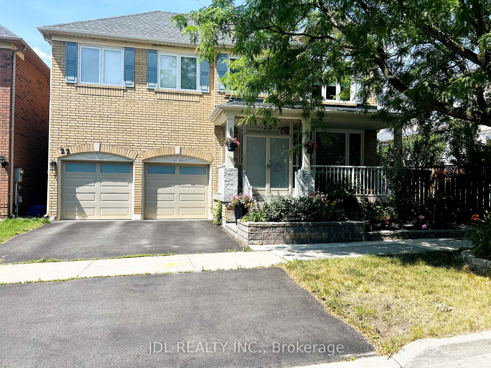Front of 22 Lionheart Lane