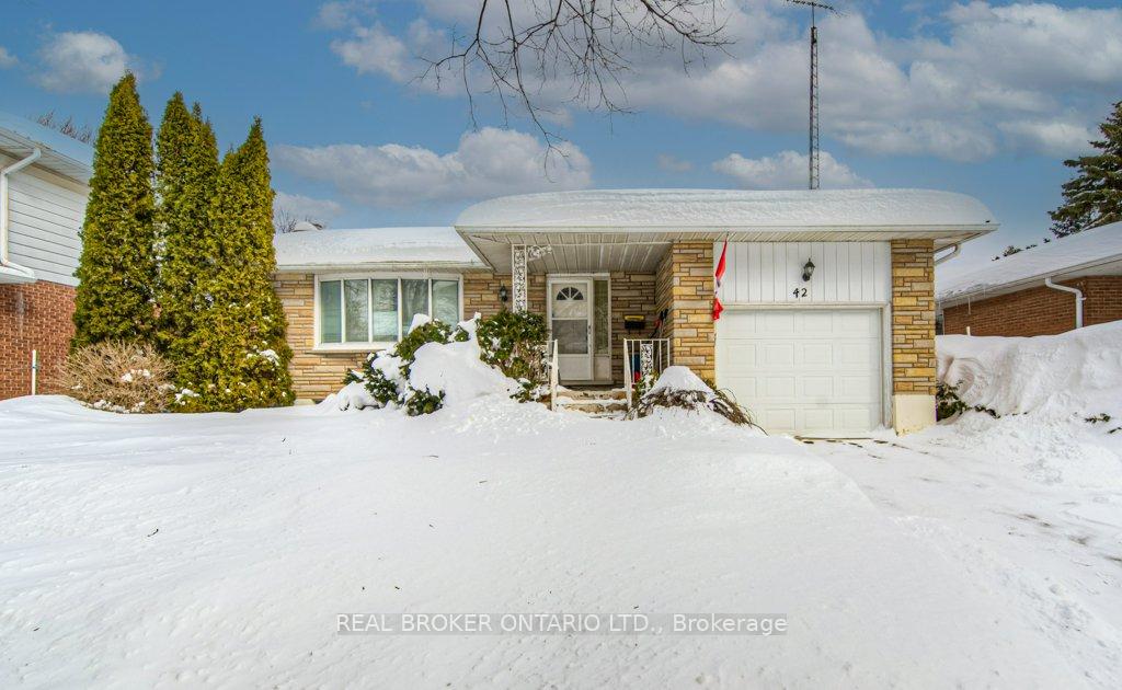 Photo 1 of 42 Bettley Crescent, Kitchener — HOMEH