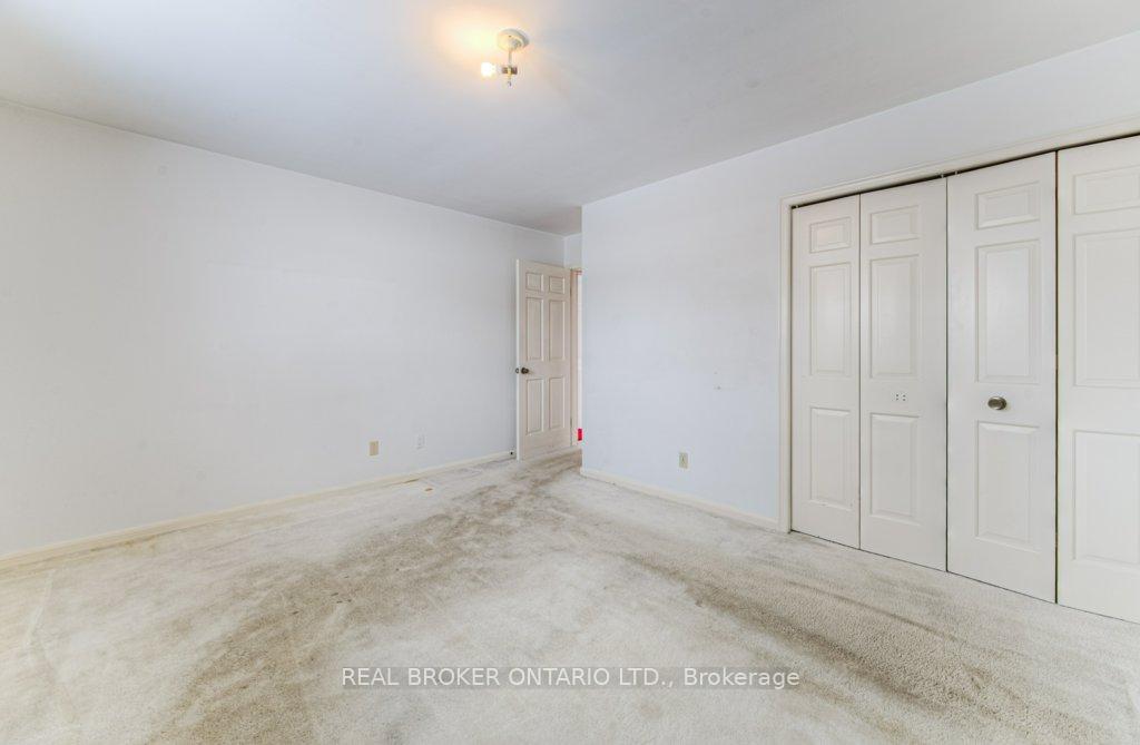 Photo 16 of 42 Bettley Crescent, Kitchener — HOMEH