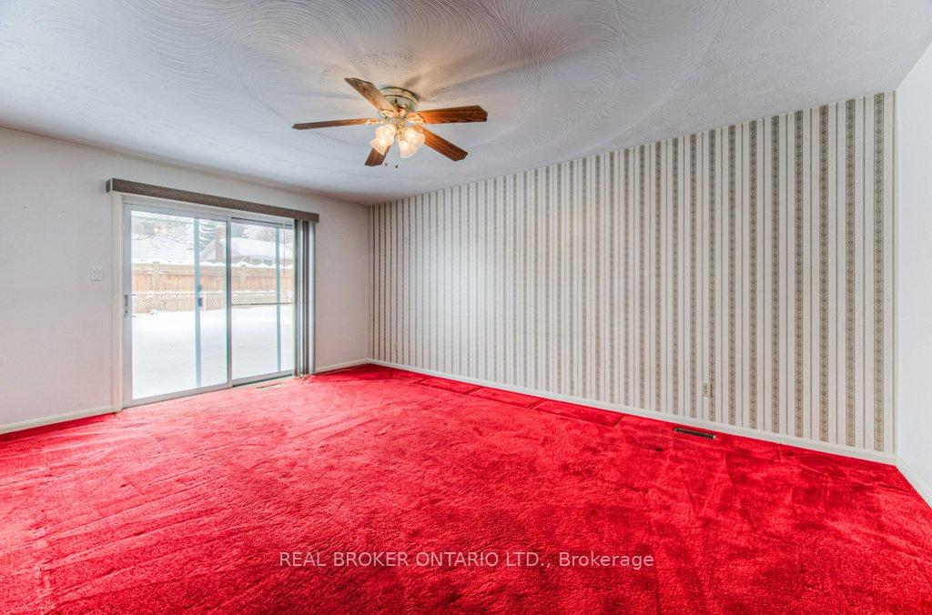 Photo 17 of 42 Bettley Crescent, Kitchener — HOMEH