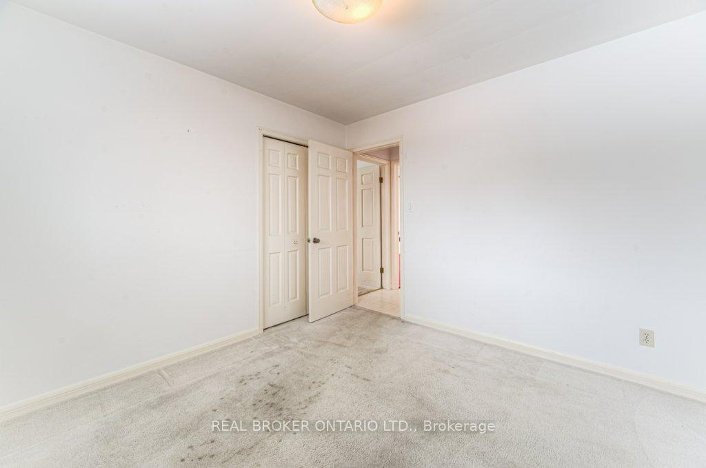 Photo 21 of 42 Bettley Crescent, Kitchener — HOMEH