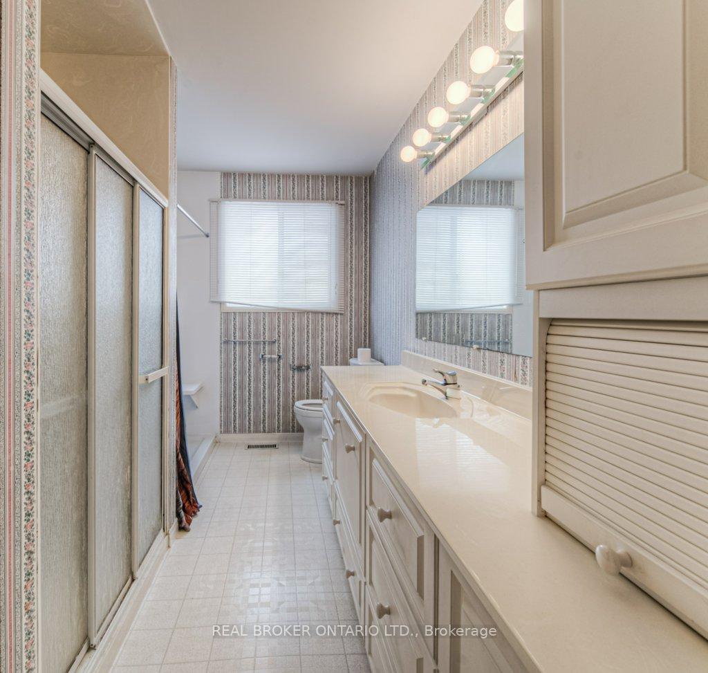 Photo 22 of 42 Bettley Crescent, Kitchener — HOMEH