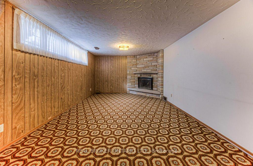 Photo 26 of 42 Bettley Crescent, Kitchener — HOMEH