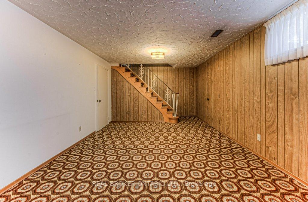 Photo 28 of 42 Bettley Crescent, Kitchener — HOMEH