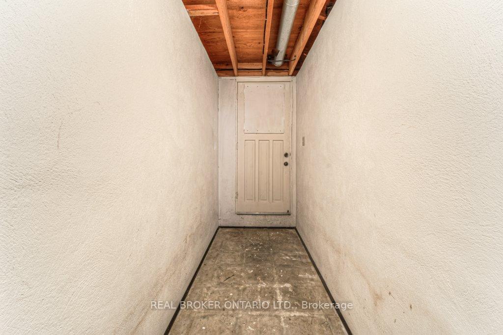 Photo 33 of 42 Bettley Crescent, Kitchener — HOMEH