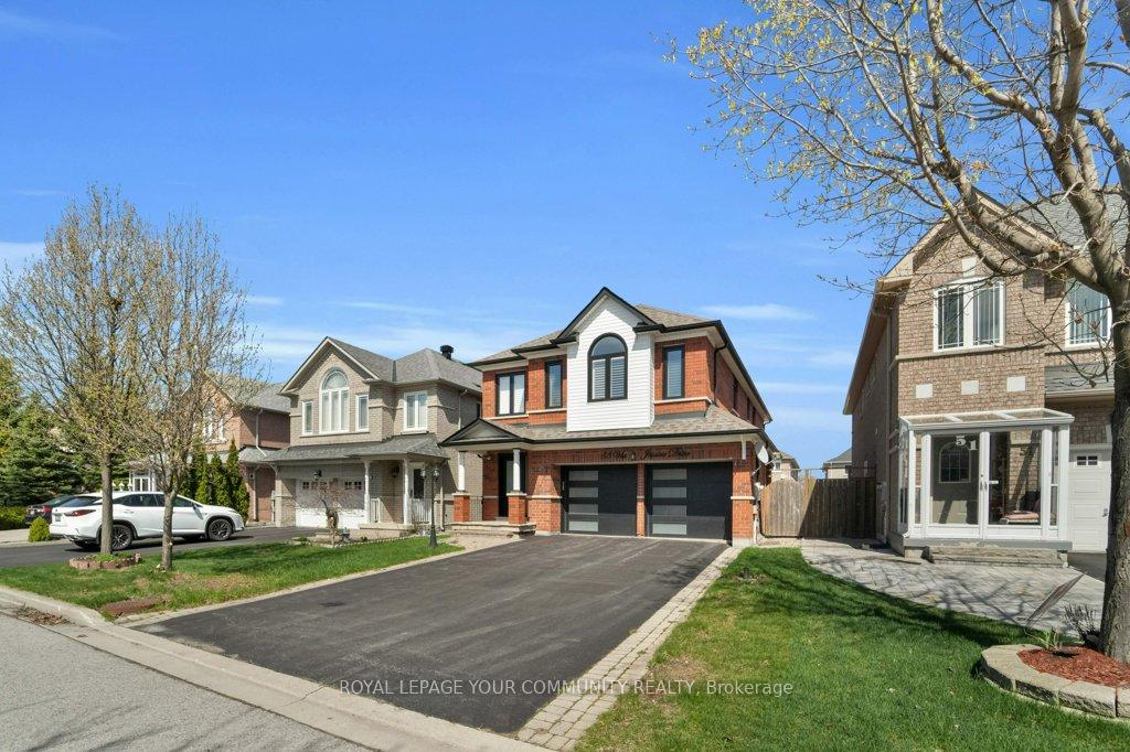 Photo 3 of 53 Via Jessica Drive, Markham, Village Green-South Unionville — HOMEH