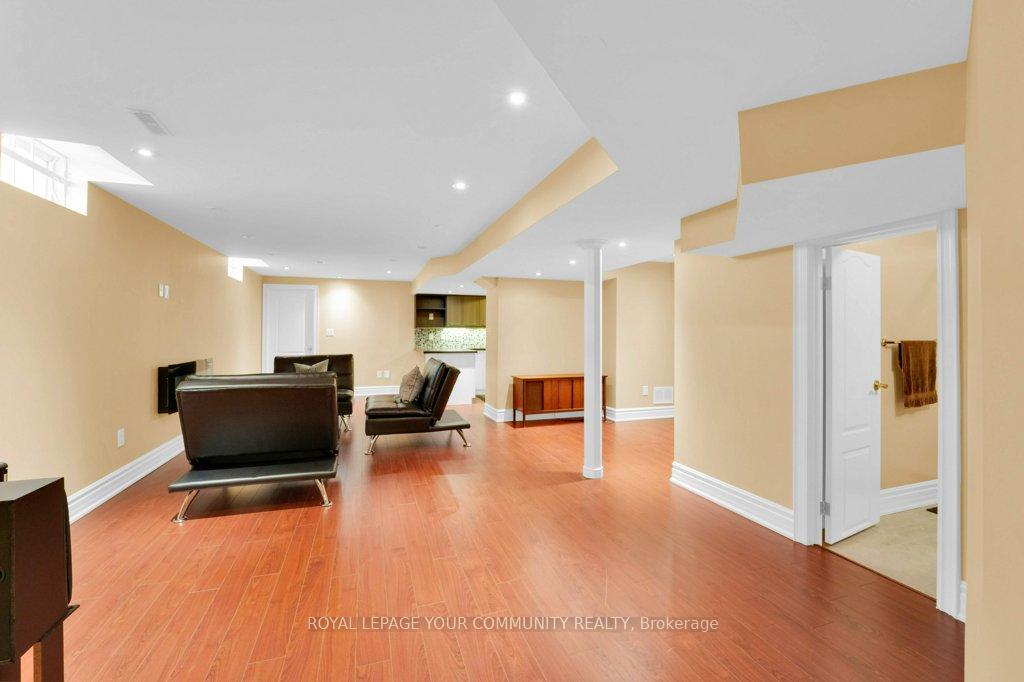 Photo 37 of 53 Via Jessica Drive, Markham, Village Green-South Unionville — HOMEH