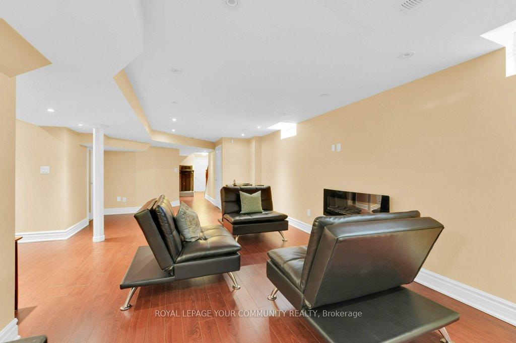 Photo 39 of 53 Via Jessica Drive, Markham, Village Green-South Unionville — HOMEH