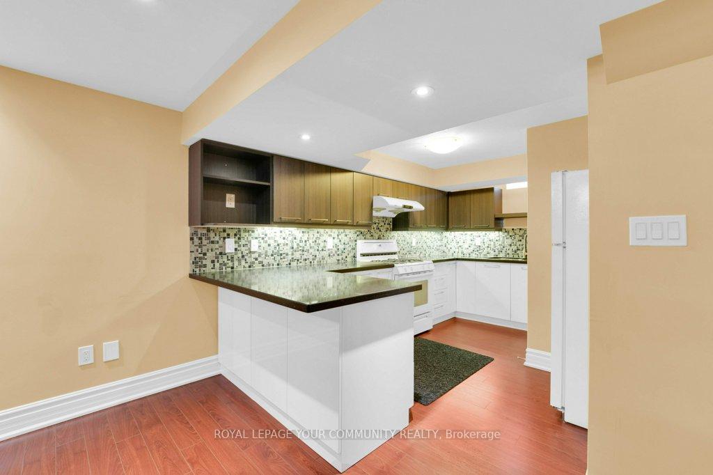 Photo 40 of 53 Via Jessica Drive, Markham, Village Green-South Unionville — HOMEH