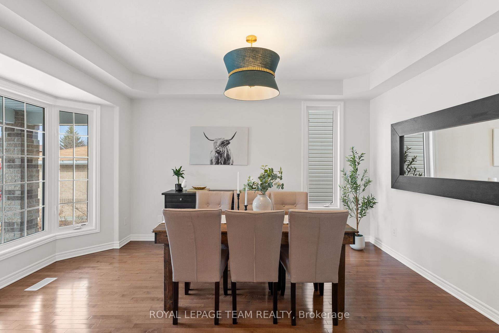 Photo 6 of 23 Woliston Crescent, Ottawa, Kanata - Morgan's Grant/South March — HOMEH