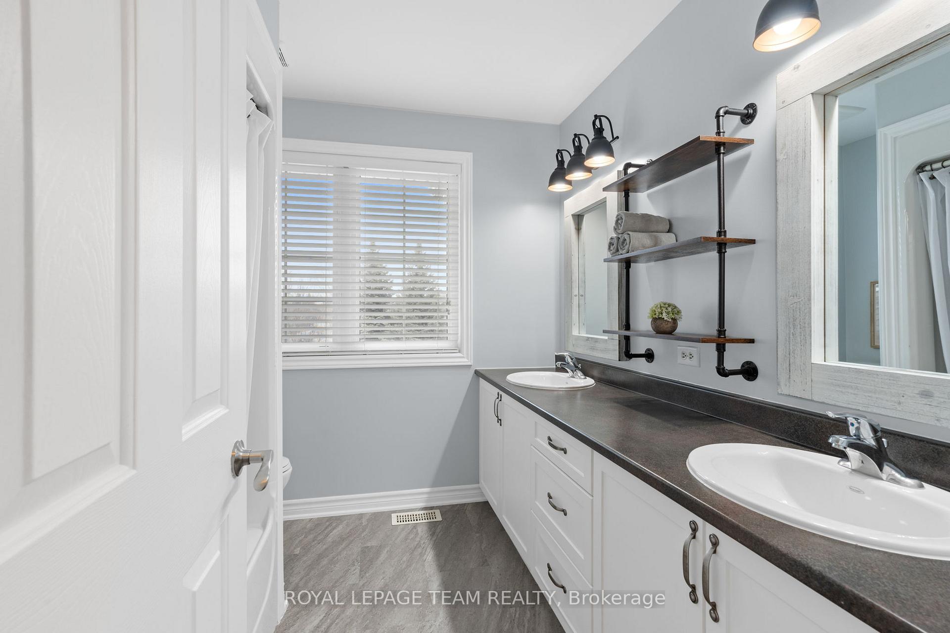 Photo 26 of 23 Woliston Crescent, Ottawa, Kanata - Morgan's Grant/South March — HOMEH