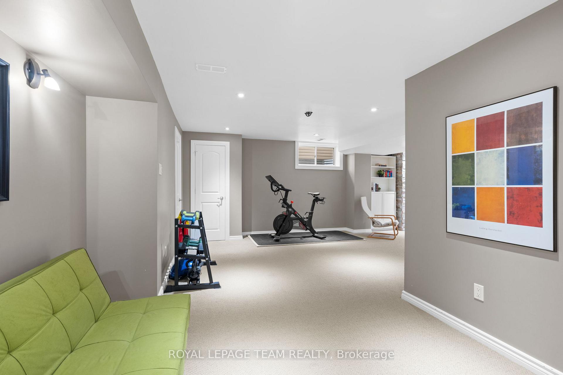 Photo 35 of 23 Woliston Crescent, Ottawa, Kanata - Morgan's Grant/South March — HOMEH