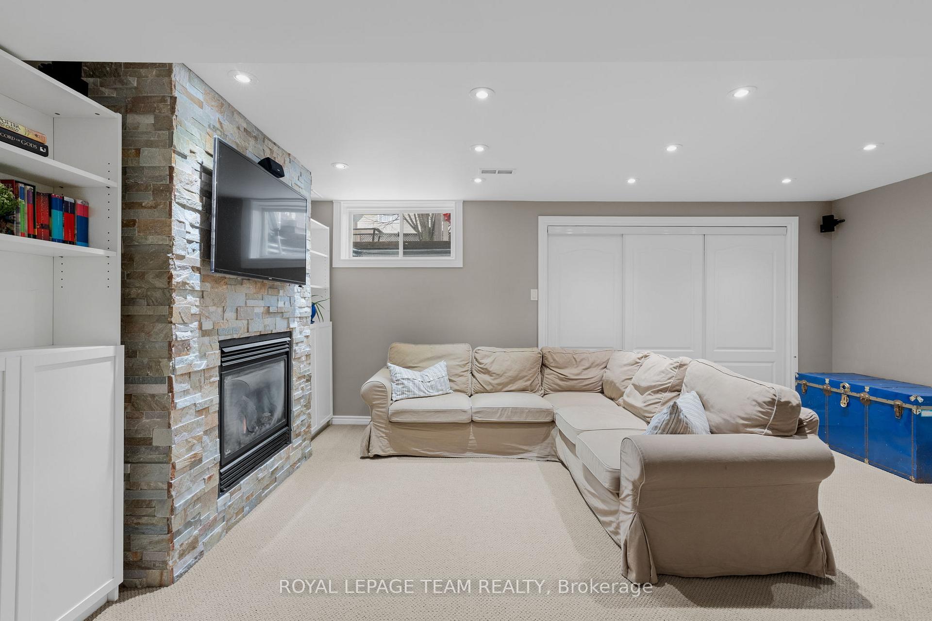 Photo 38 of 23 Woliston Crescent, Ottawa, Kanata - Morgan's Grant/South March — HOMEH