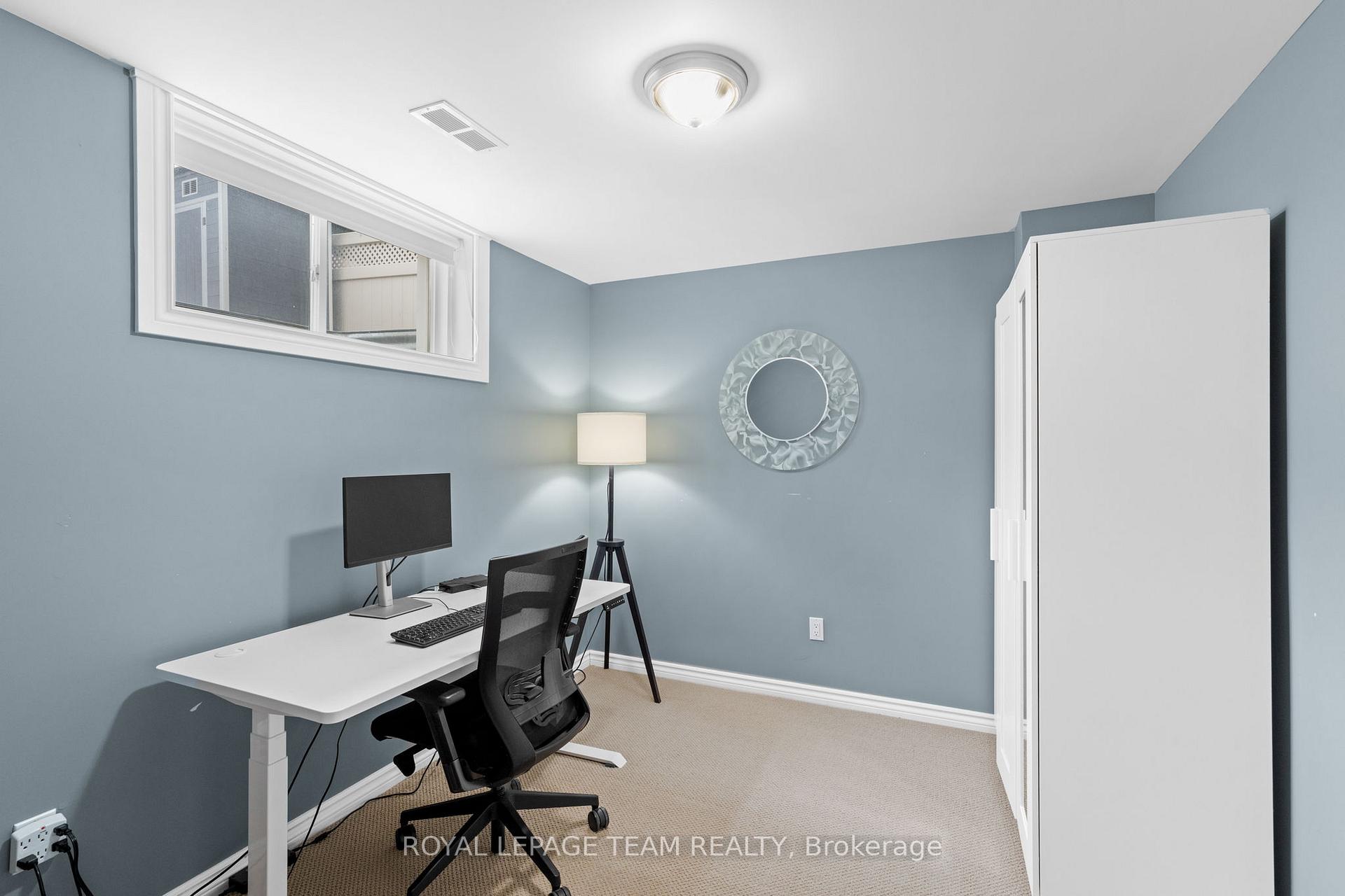 Photo 39 of 23 Woliston Crescent, Ottawa, Kanata - Morgan's Grant/South March — HOMEH