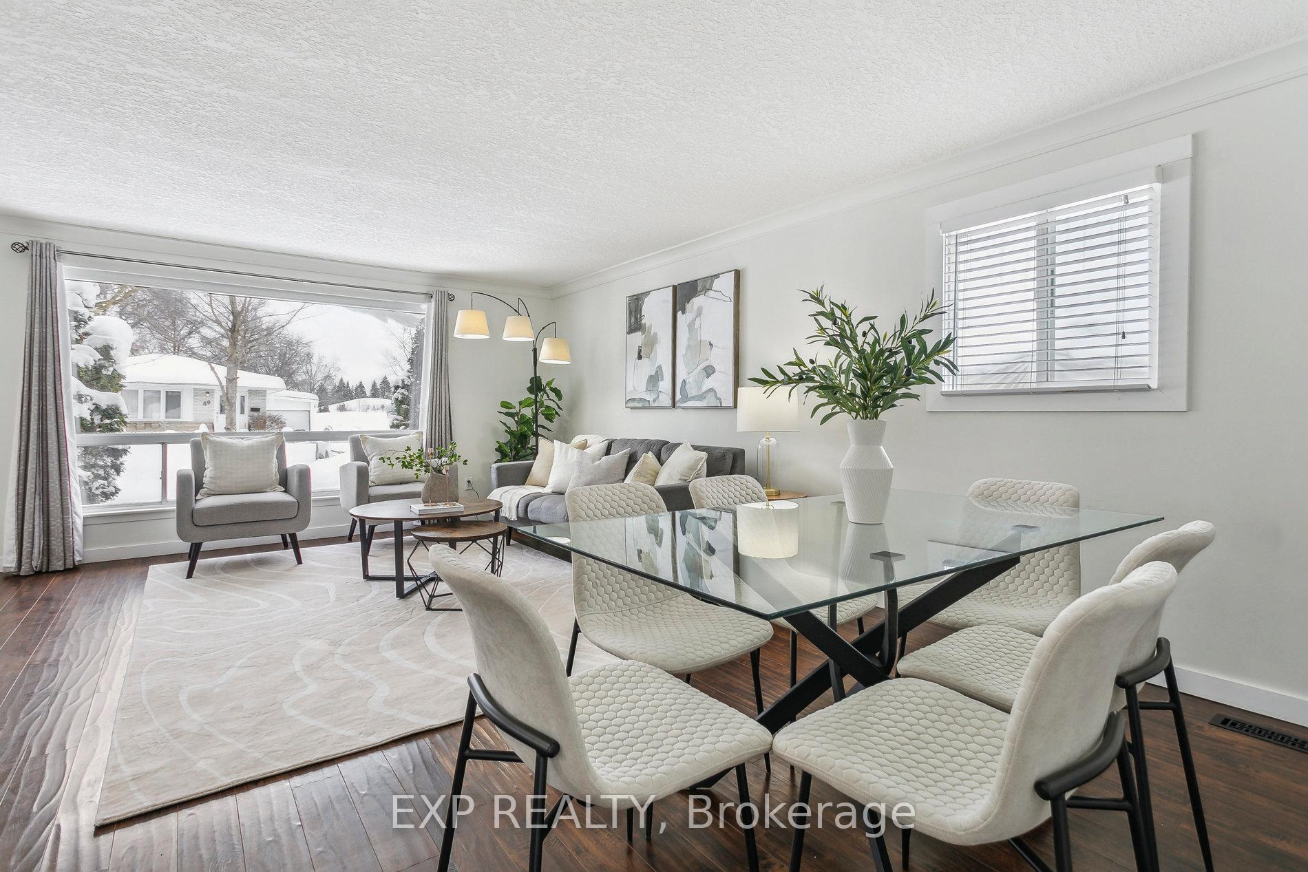 Photo 10 of 61 Rossford Crescent, Kitchener — HOMEH