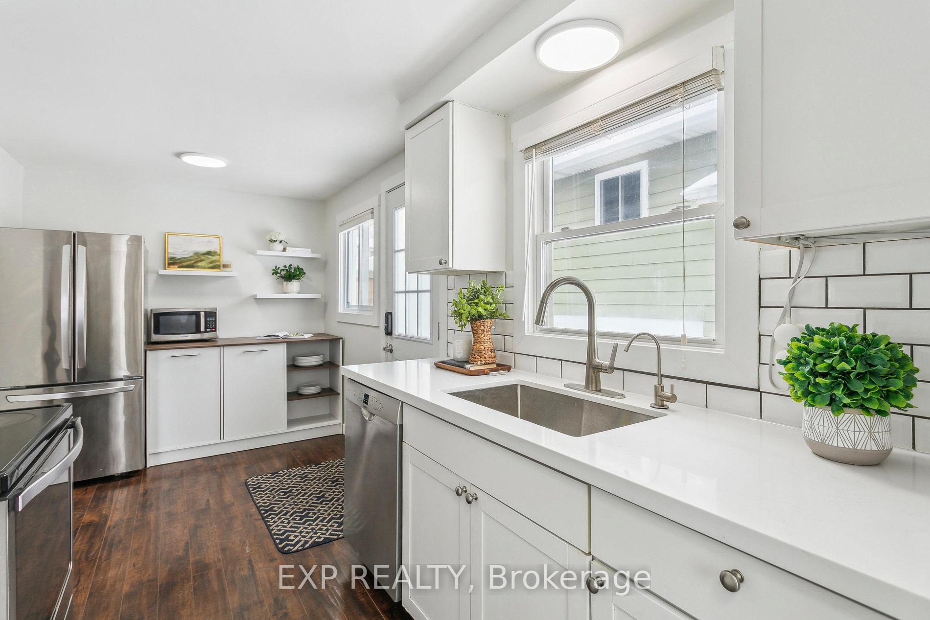 Photo 12 of 61 Rossford Crescent, Kitchener — HOMEH