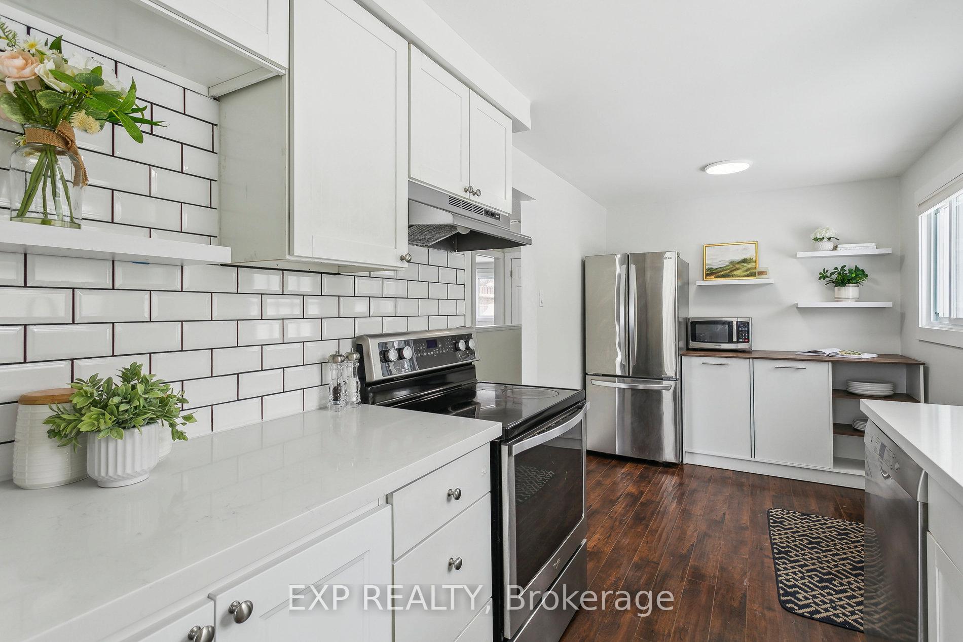 Photo 13 of 61 Rossford Crescent, Kitchener — HOMEH