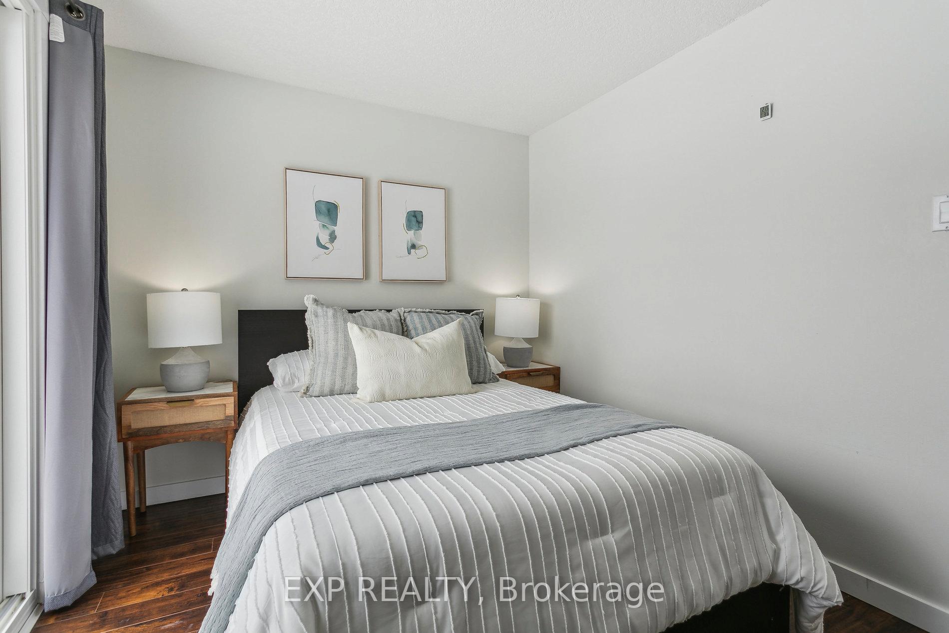 Photo 21 of 61 Rossford Crescent, Kitchener — HOMEH