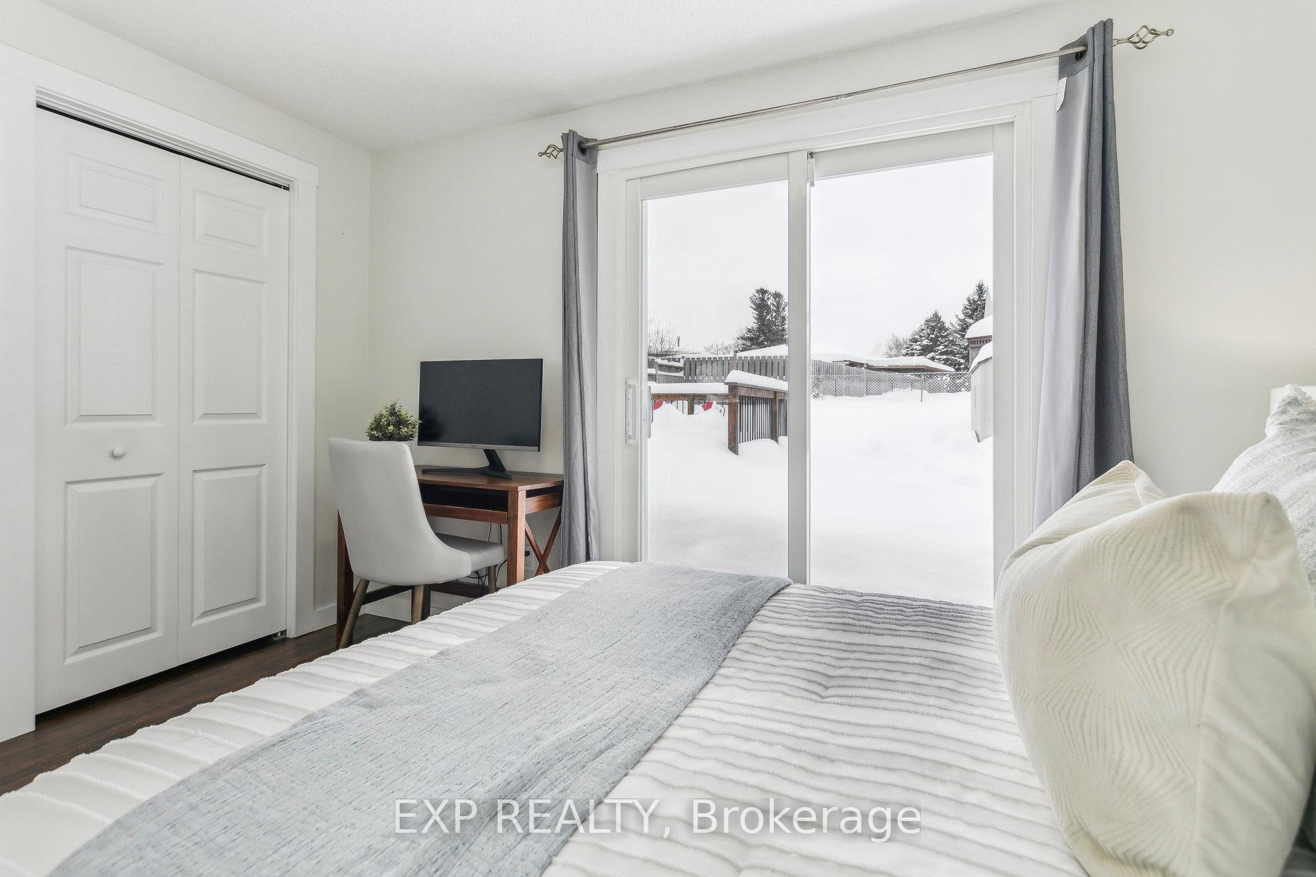 Photo 22 of 61 Rossford Crescent, Kitchener — HOMEH
