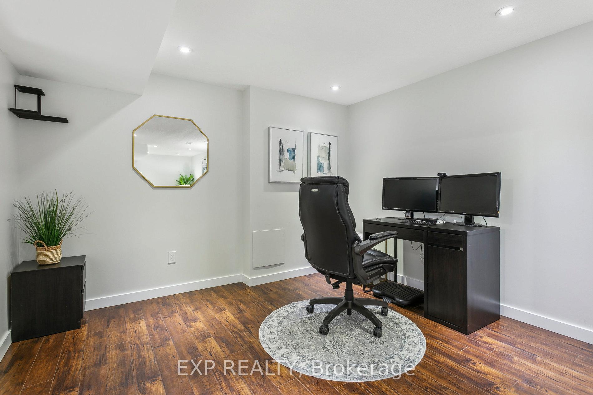 Photo 29 of 61 Rossford Crescent, Kitchener — HOMEH
