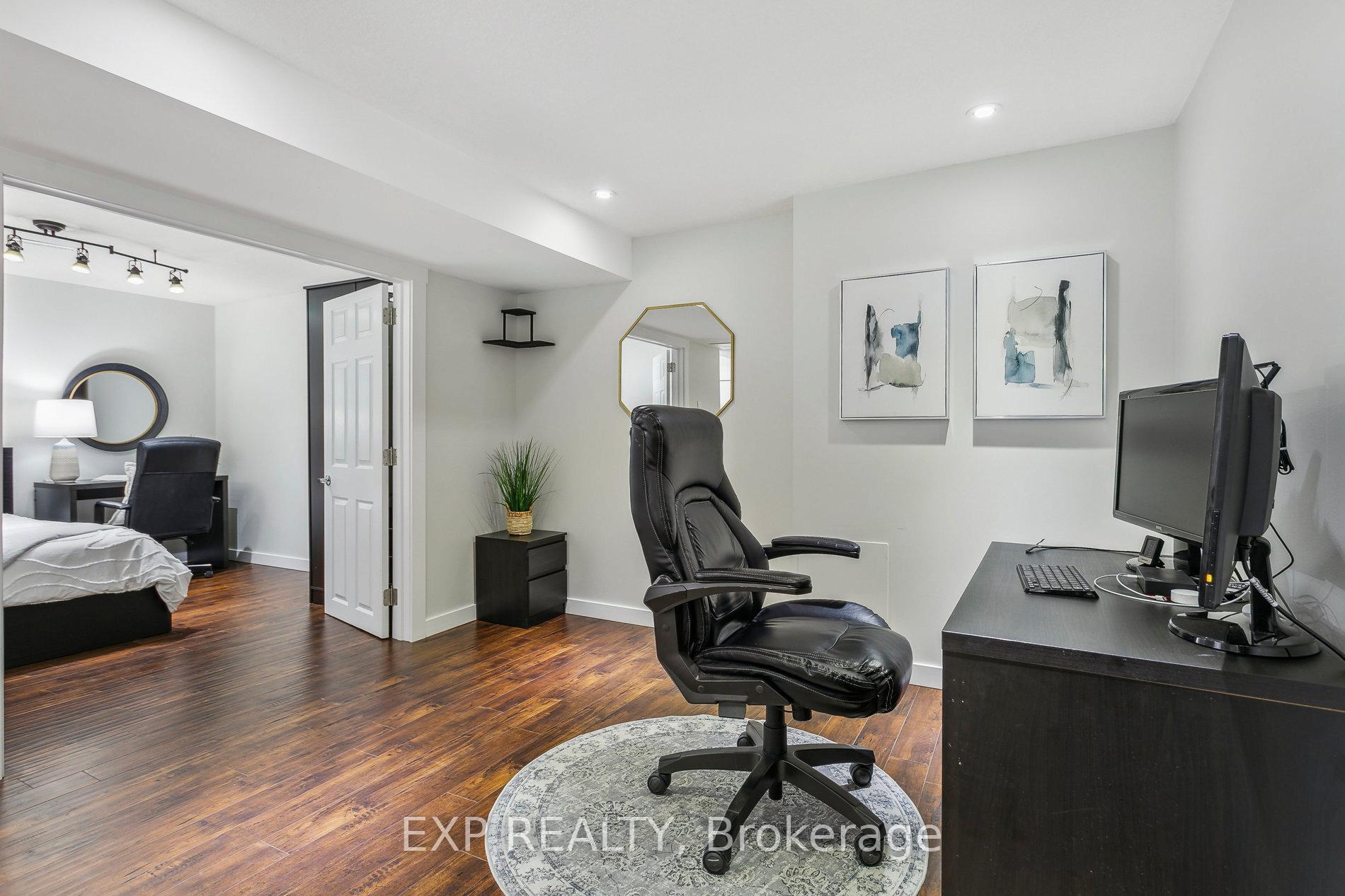 Photo 30 of 61 Rossford Crescent, Kitchener — HOMEH