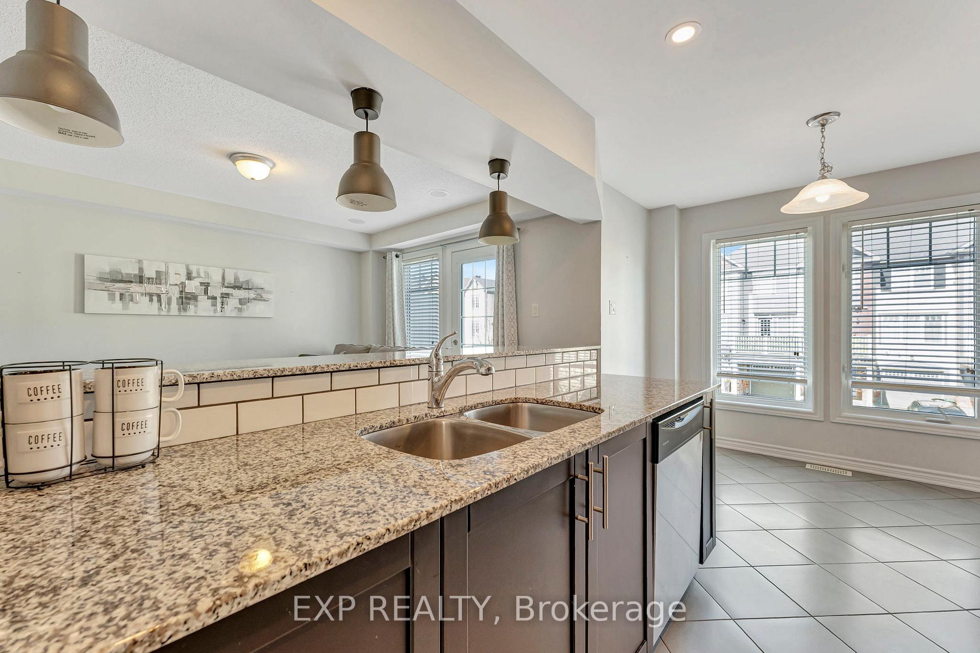 Photo 21 of 597 Foxlight Circle, Ottawa, Kanata - Emerald Meadows/Trailwest — HOMEH