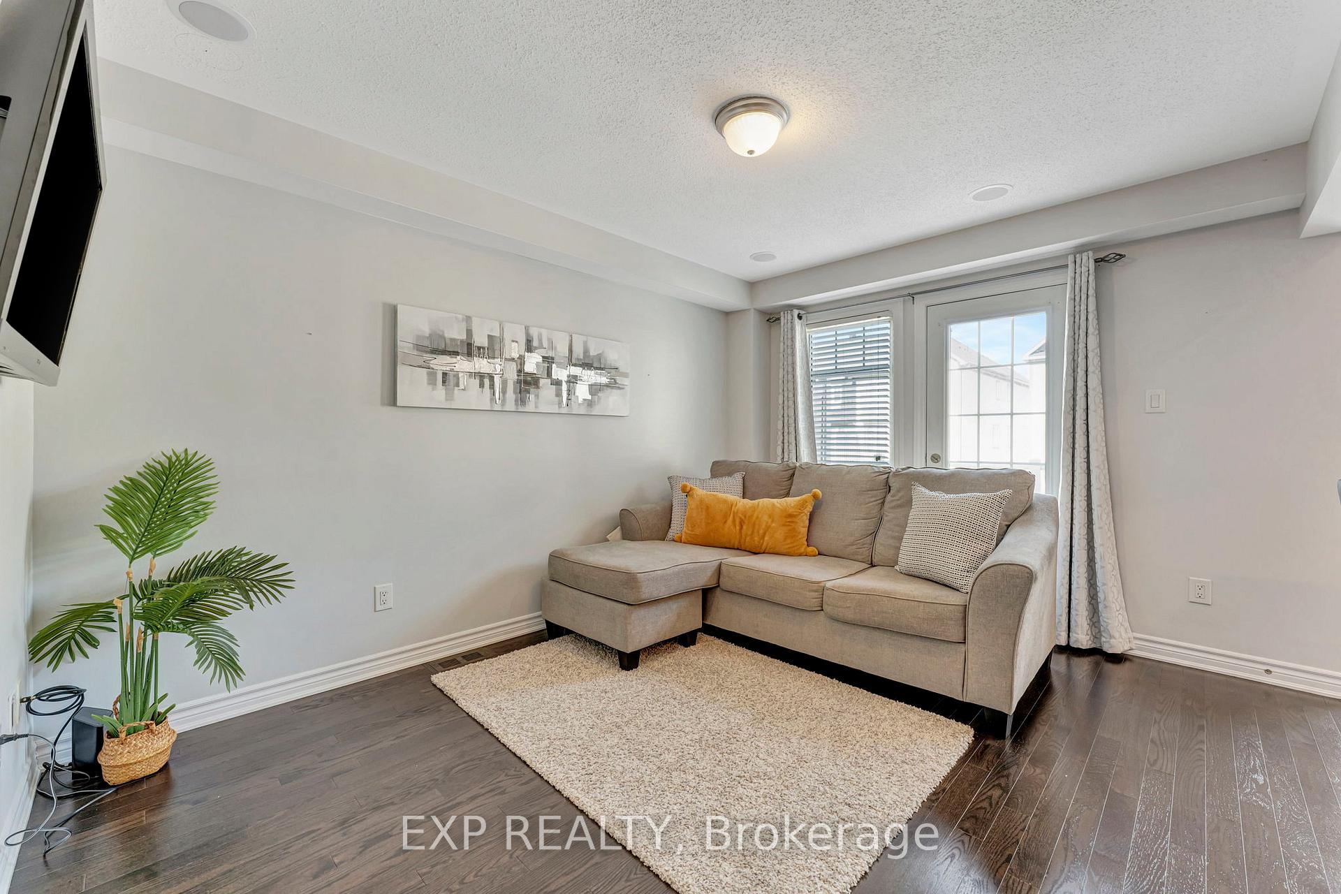 Photo 24 of 597 Foxlight Circle, Ottawa, Kanata - Emerald Meadows/Trailwest — HOMEH