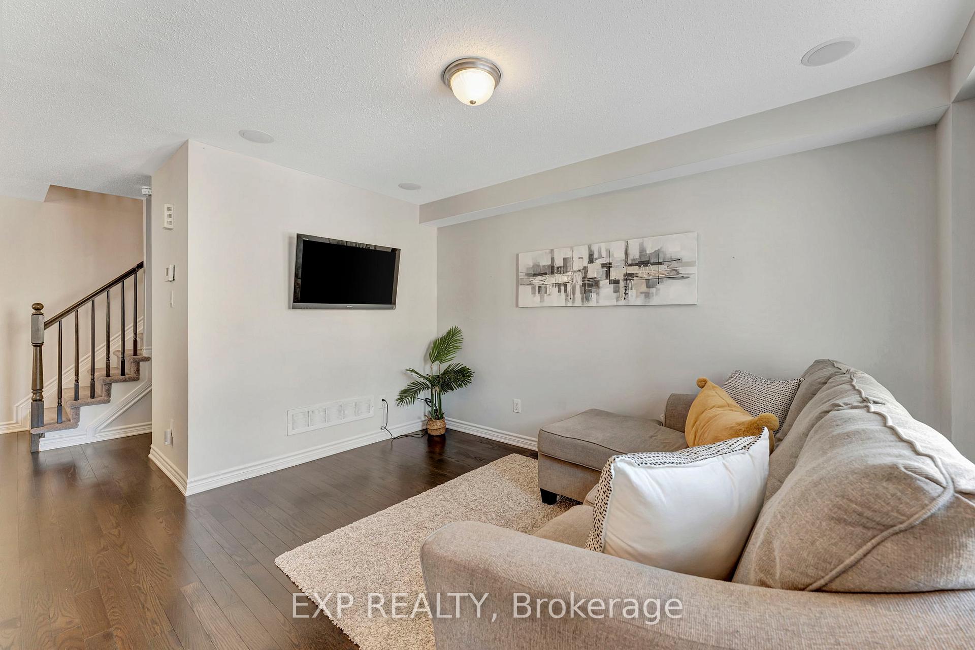 Photo 26 of 597 Foxlight Circle, Ottawa, Kanata - Emerald Meadows/Trailwest — HOMEH