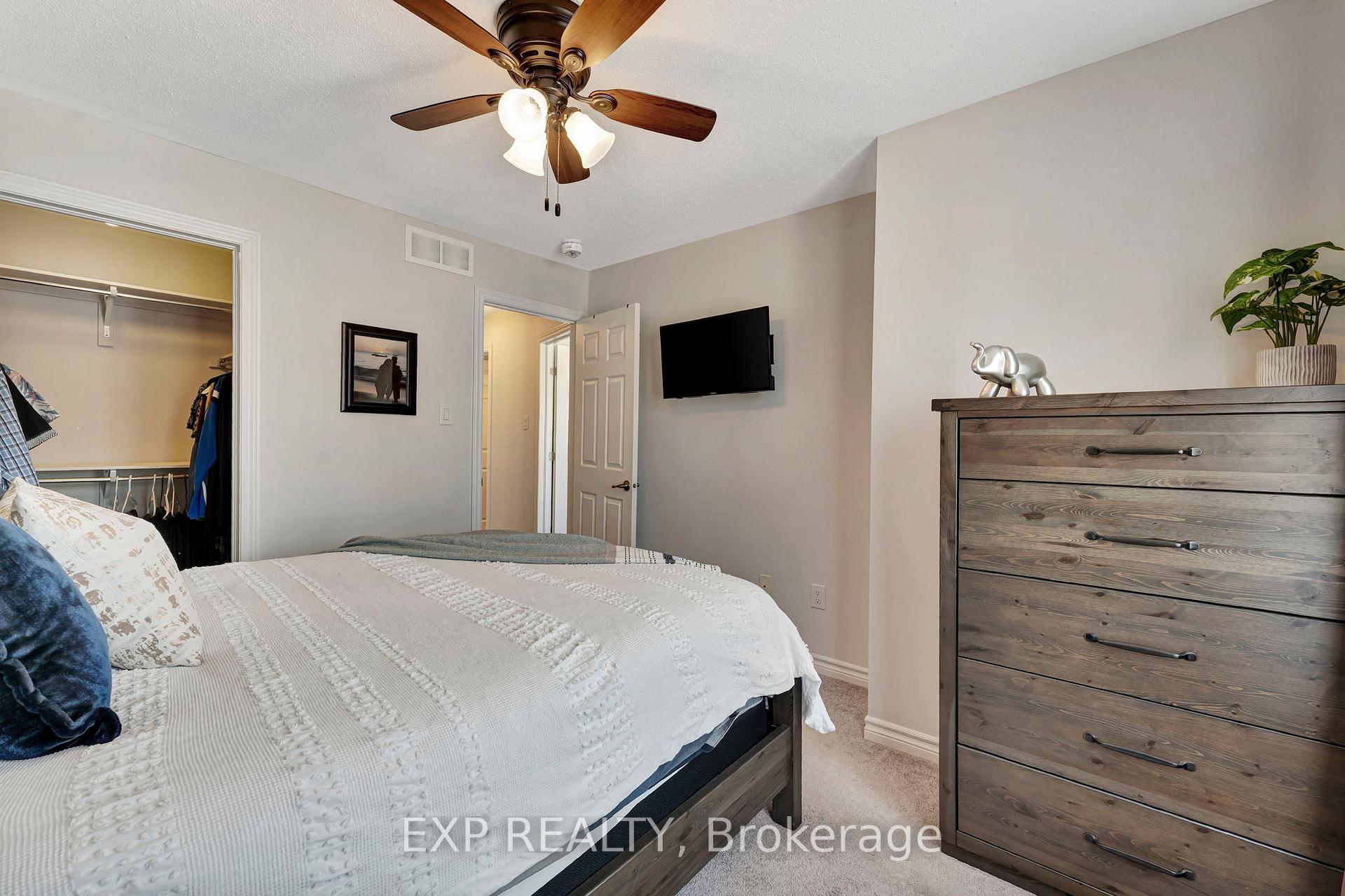 Photo 31 of 597 Foxlight Circle, Ottawa, Kanata - Emerald Meadows/Trailwest — HOMEH