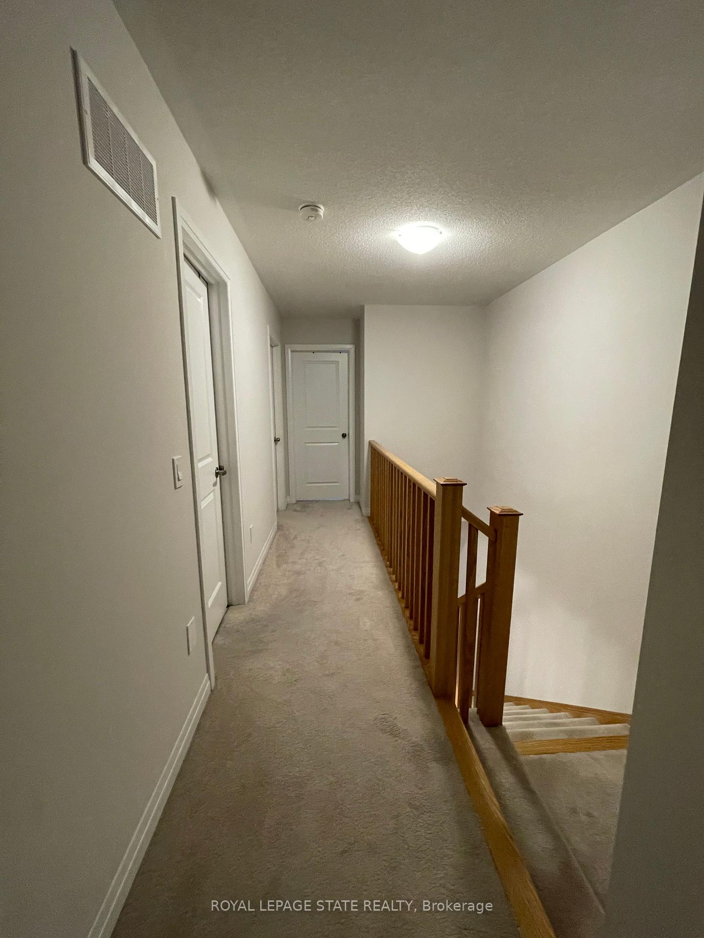 Photo 8 of 131 Freedom Crescent, Hamilton, Mount Hope — HOMEH