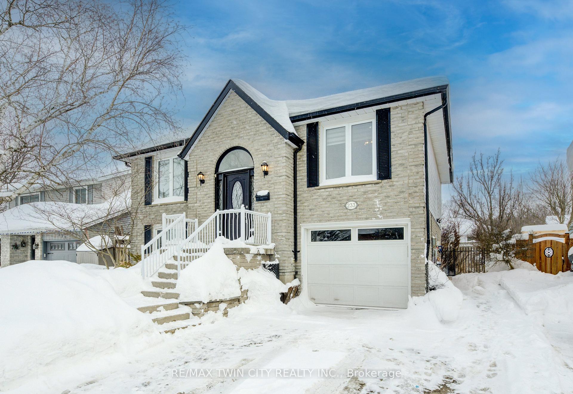 Photo 2 of 233 Blackwell Drive, Kitchener — HOMEH