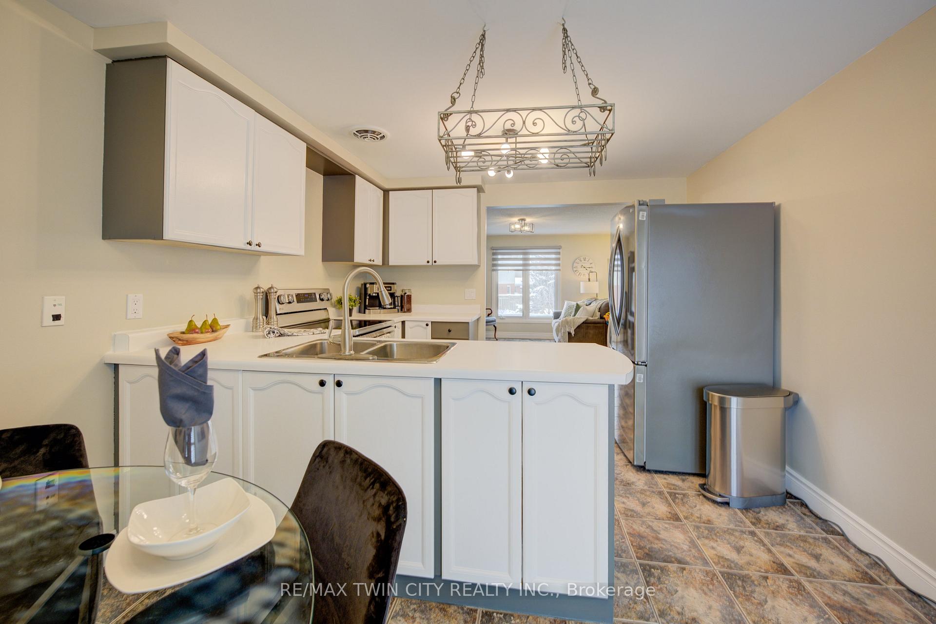 Photo 11 of 233 Blackwell Drive, Kitchener — HOMEH