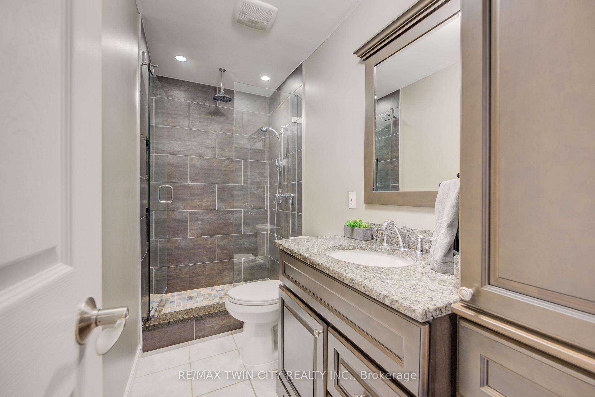 Photo 19 of 233 Blackwell Drive, Kitchener — HOMEH