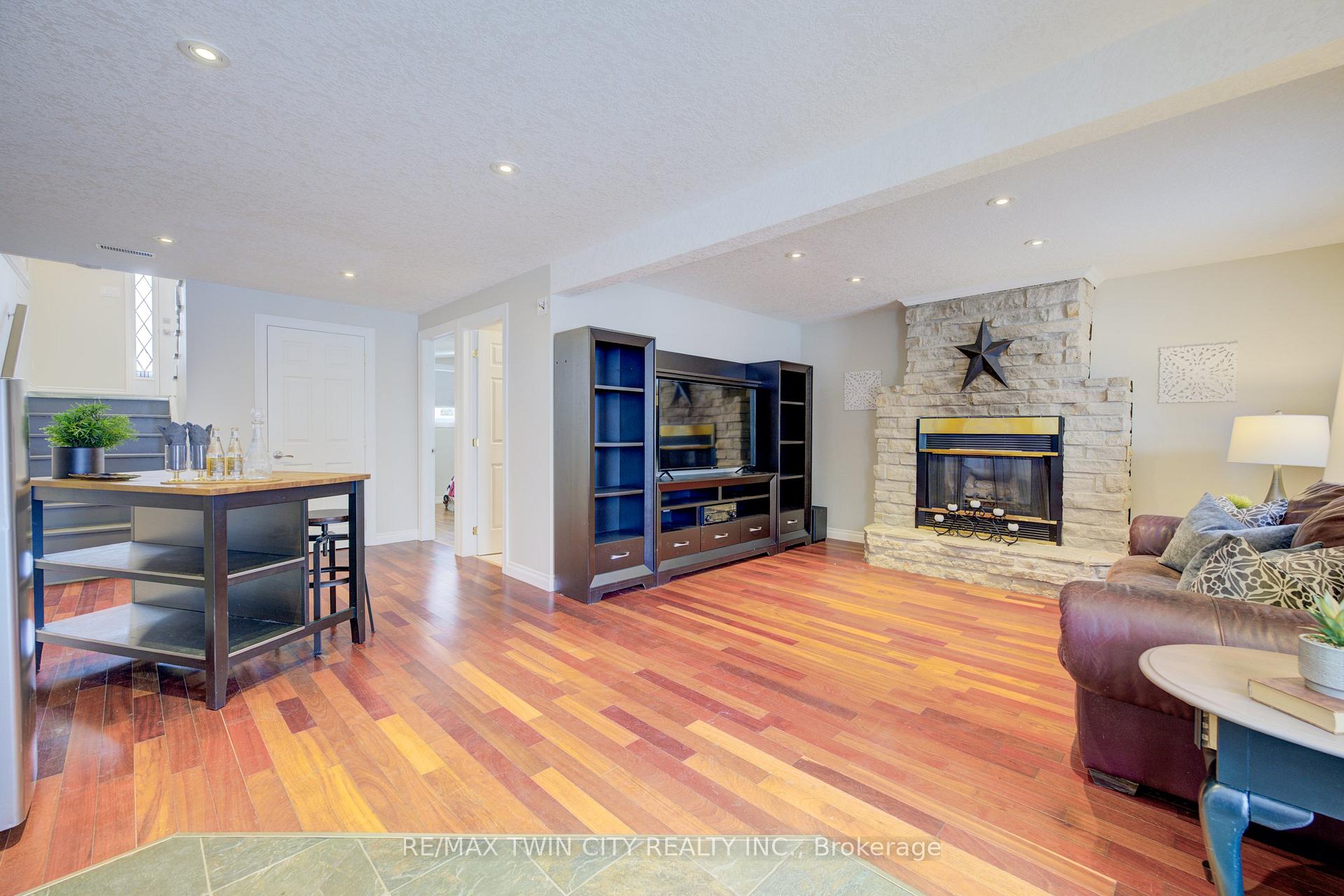 Photo 24 of 233 Blackwell Drive, Kitchener — HOMEH