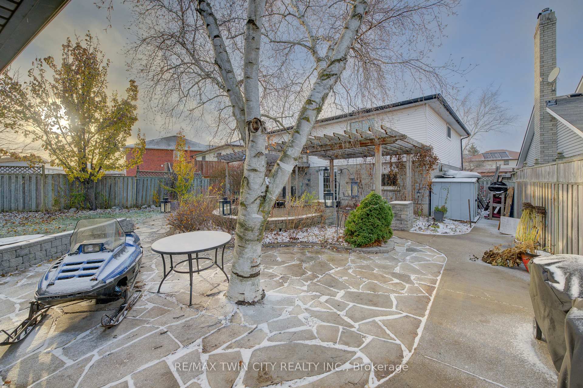 Photo 37 of 233 Blackwell Drive, Kitchener — HOMEH