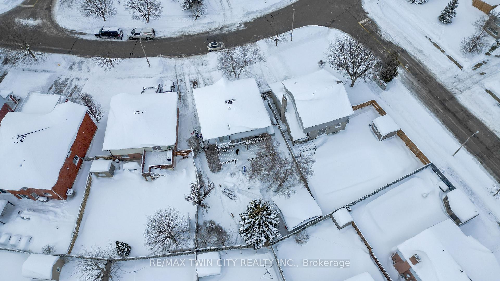 Photo 48 of 233 Blackwell Drive, Kitchener — HOMEH