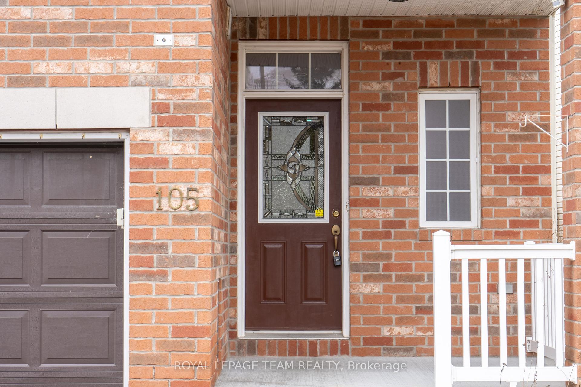 Photo 2 of 105 Bridgestone Drive, Ottawa, Kanata - Emerald Meadows/Trailwest — HOMEH