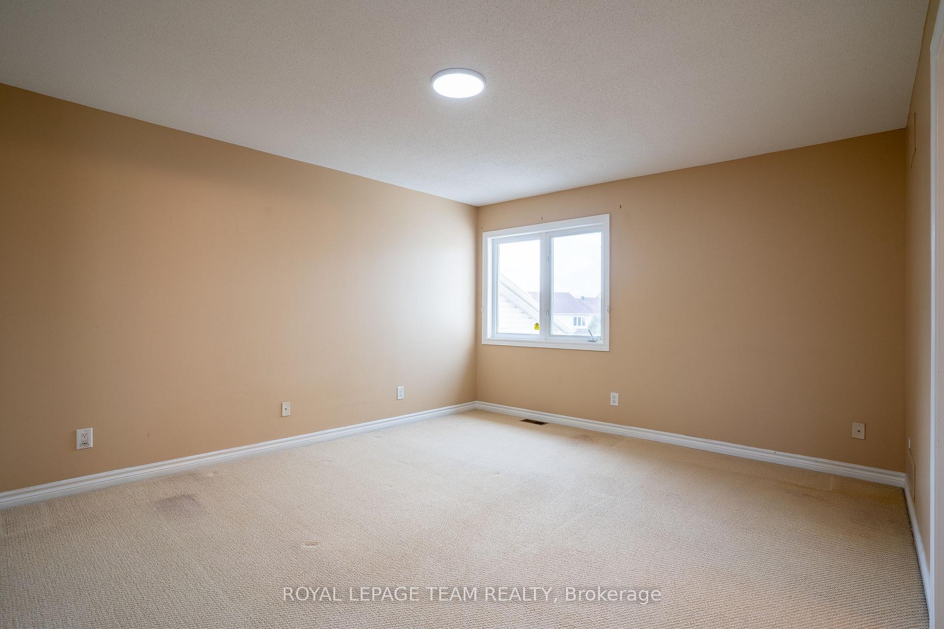 Photo 22 of 105 Bridgestone Drive, Ottawa, Kanata - Emerald Meadows/Trailwest — HOMEH