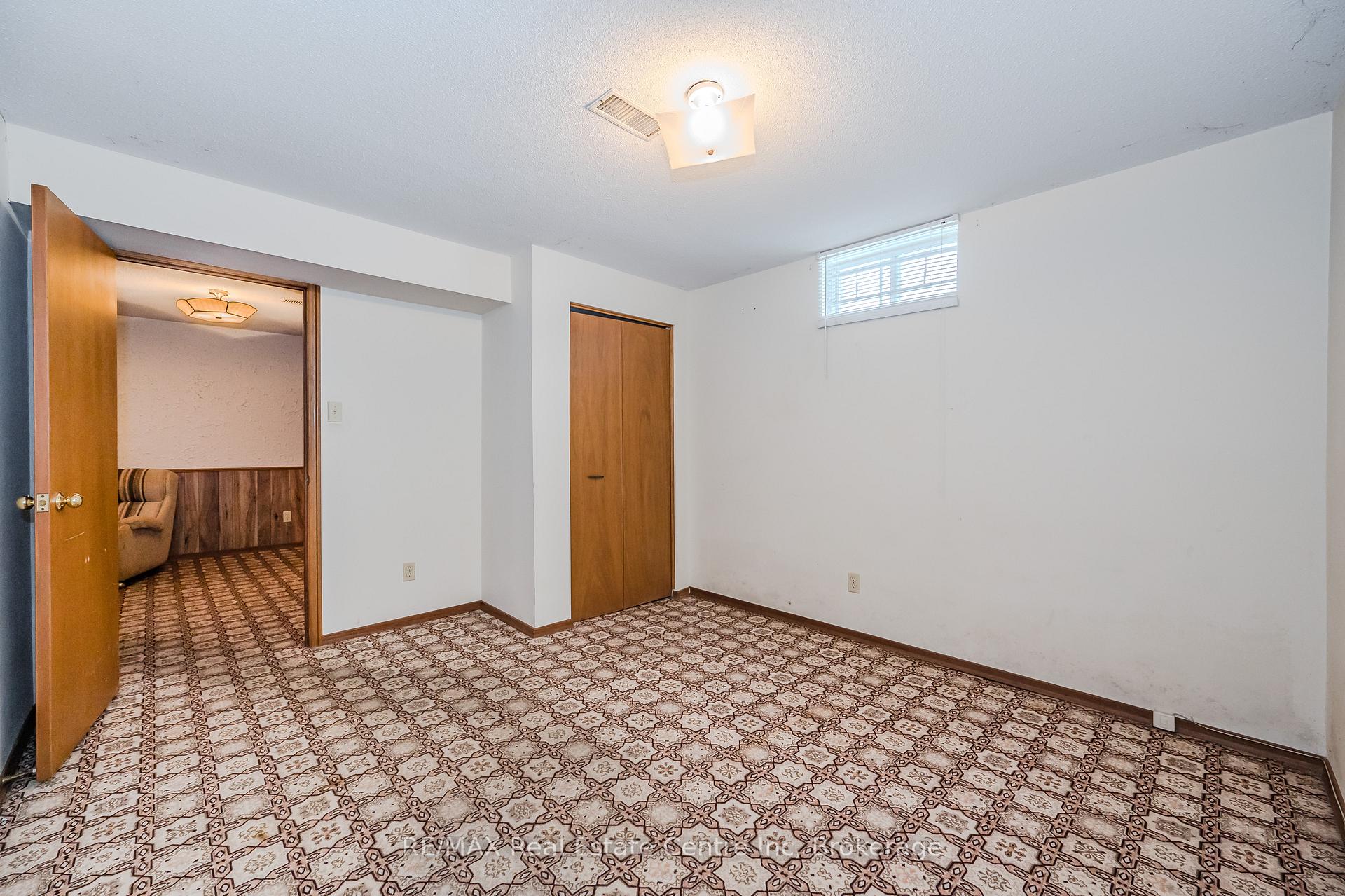 Photo 25 of 37 Tuerr Drive, Kitchener — HOMEH