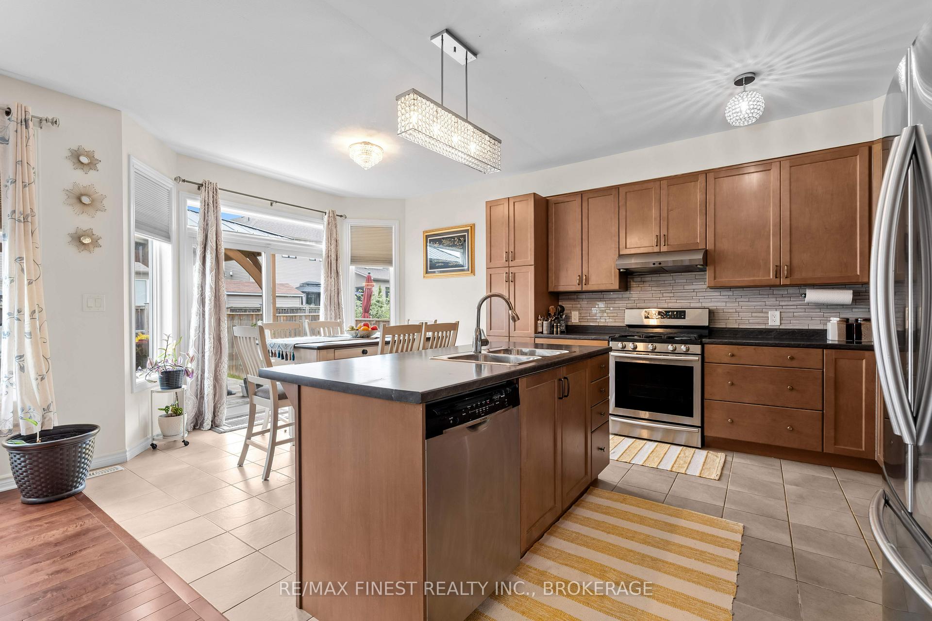 Photo 18 of 1334 Atkinson Street, Kingston, City Northwest — HOMEH